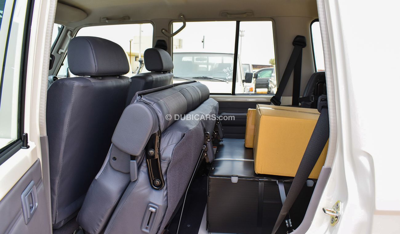 Toyota Land Cruiser 70 4.2 L