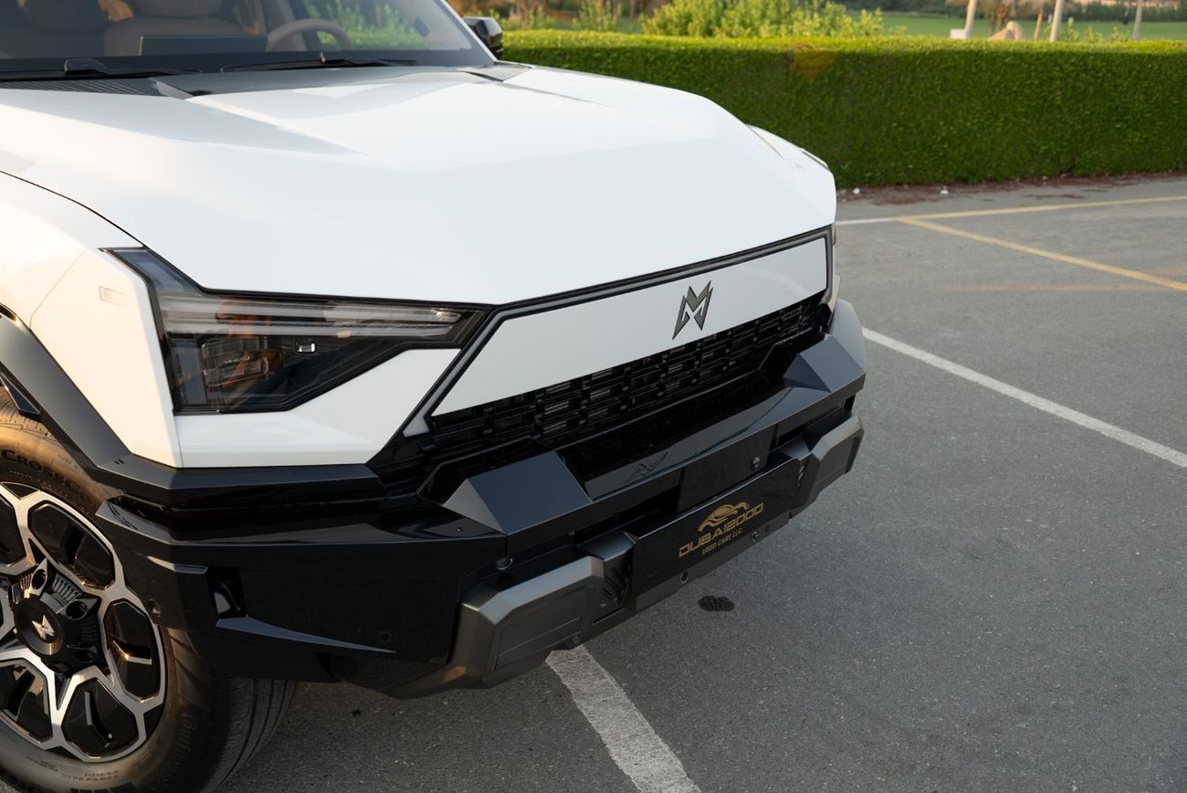 Dongfeng M Hero M817 10 YEARS WARANTY AND 5 YEARS SERVICE