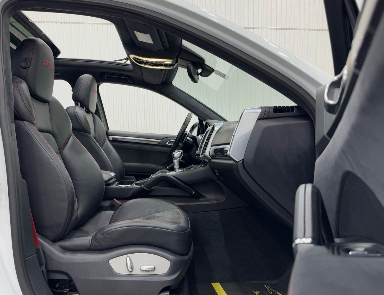 Porsche Cayenne GTS 3.6L 2016 Porsche Cayenne GTS, Porsche Agency Full Service History, Excellent Condition, GCC