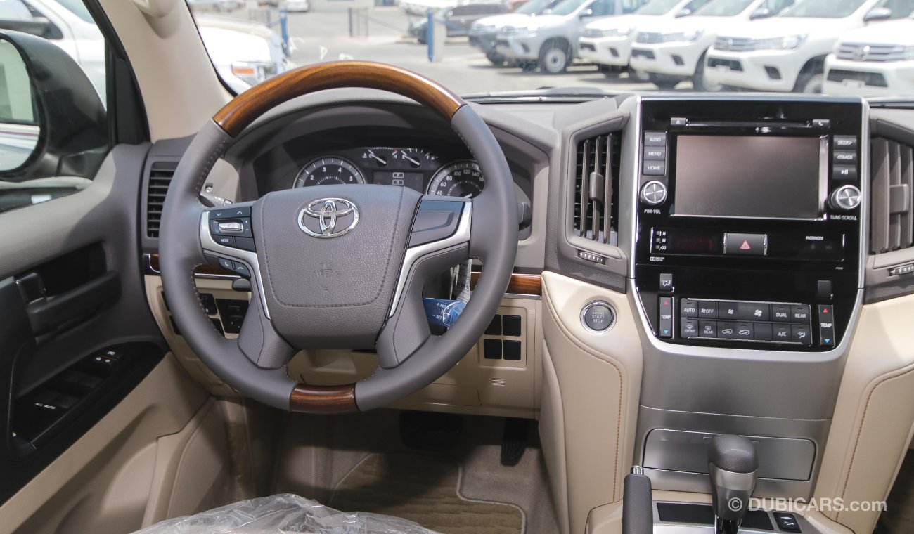 Toyota Land Cruiser GXR V8 - Export price 210000 AED