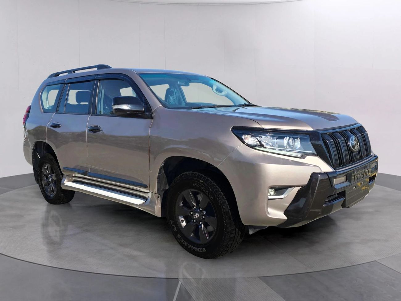 تويوتا برادو 4x4 Diesel Right Hand Drive (Export Only)