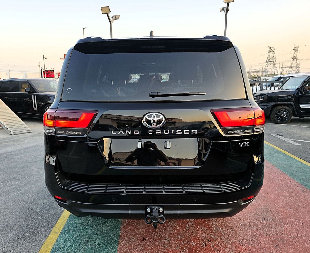 Toyota Land Cruiser VX Toyota land cruiser Vx 3.5l turbo 4*4 A/T  Black color inside black 2026