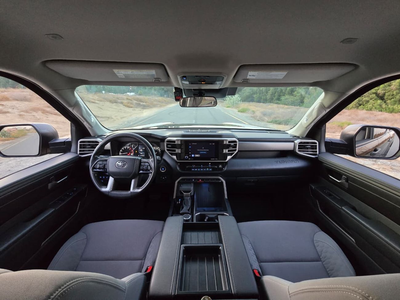 تويوتا تاندرا TOYOTA TUNDRA SR5 2024 // V6 TWIN TURBO // ORGINAL PAINT // PERFECT CONDITION // LOW MILEAGE