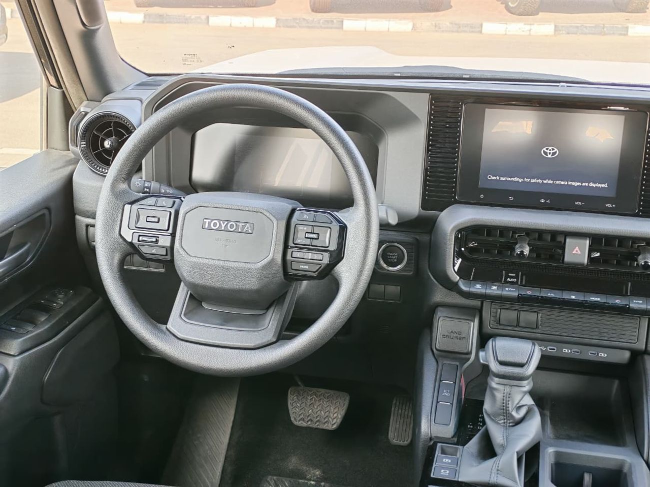 تويوتا برادو 2025 Toyota Prado Urban-E STD 7-Seater 2.4L 4-Cyl Turbo Petrol A/T 4WD Export Only