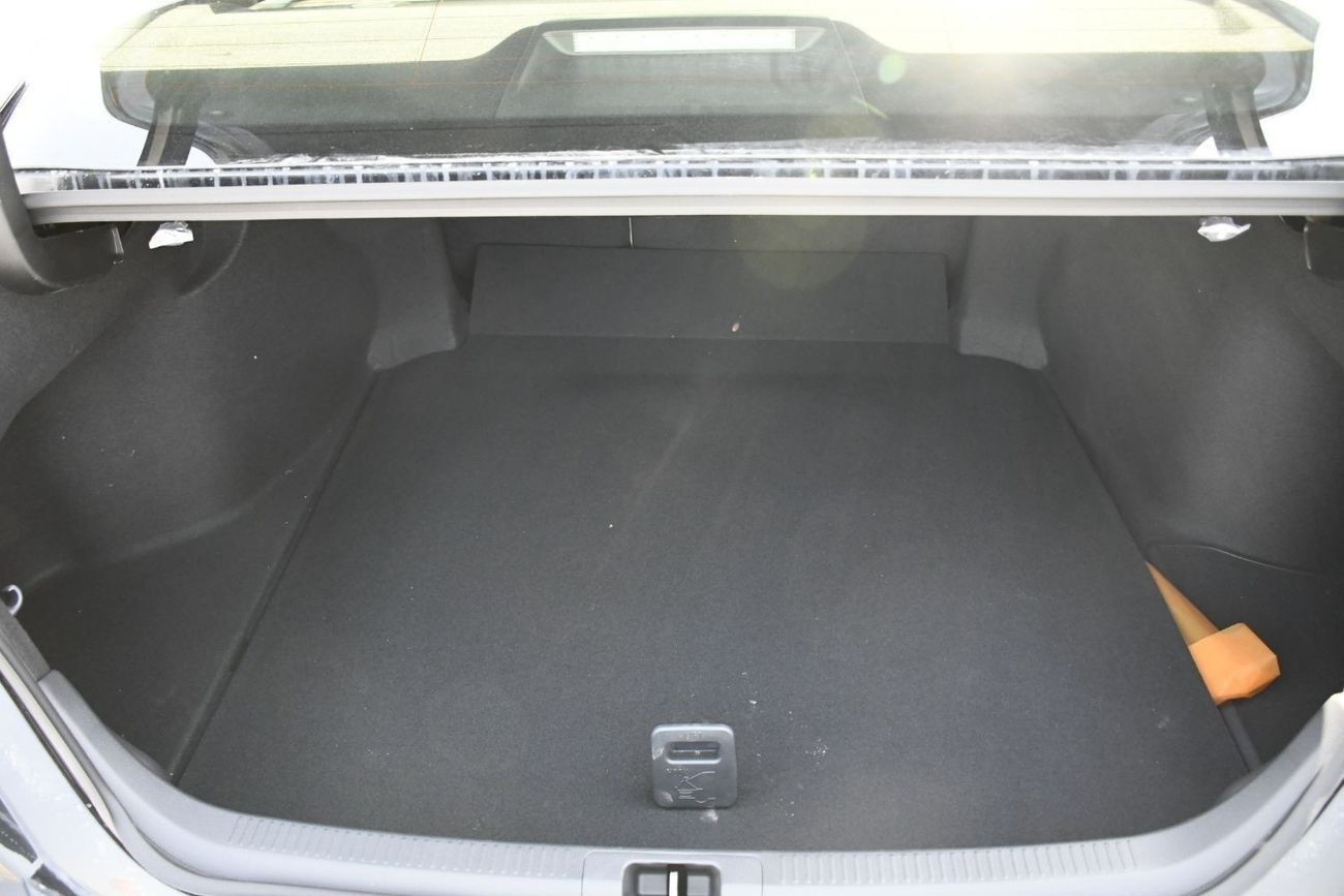 Toyota Camry 2.5L HEV With Sunroof (Ready Car)