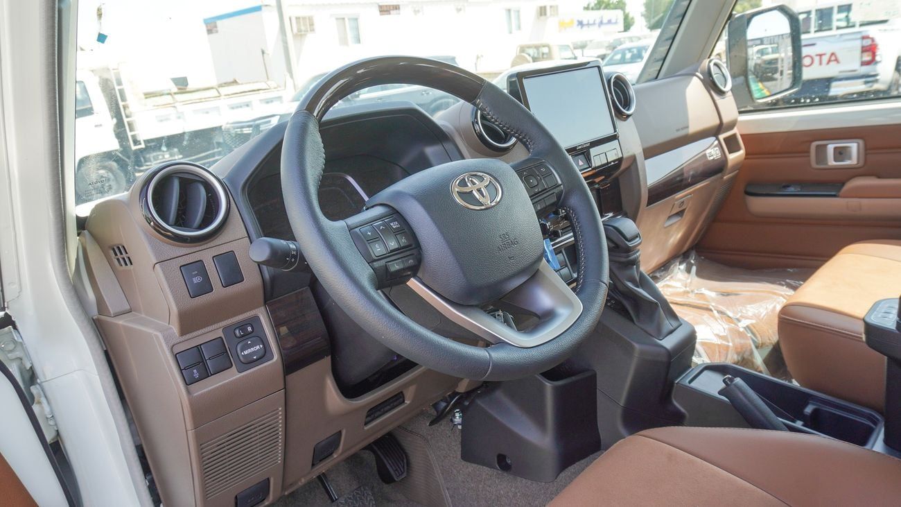 تويوتا لاند كروزر 70 LX 2.8L DIESEL Oman Specs