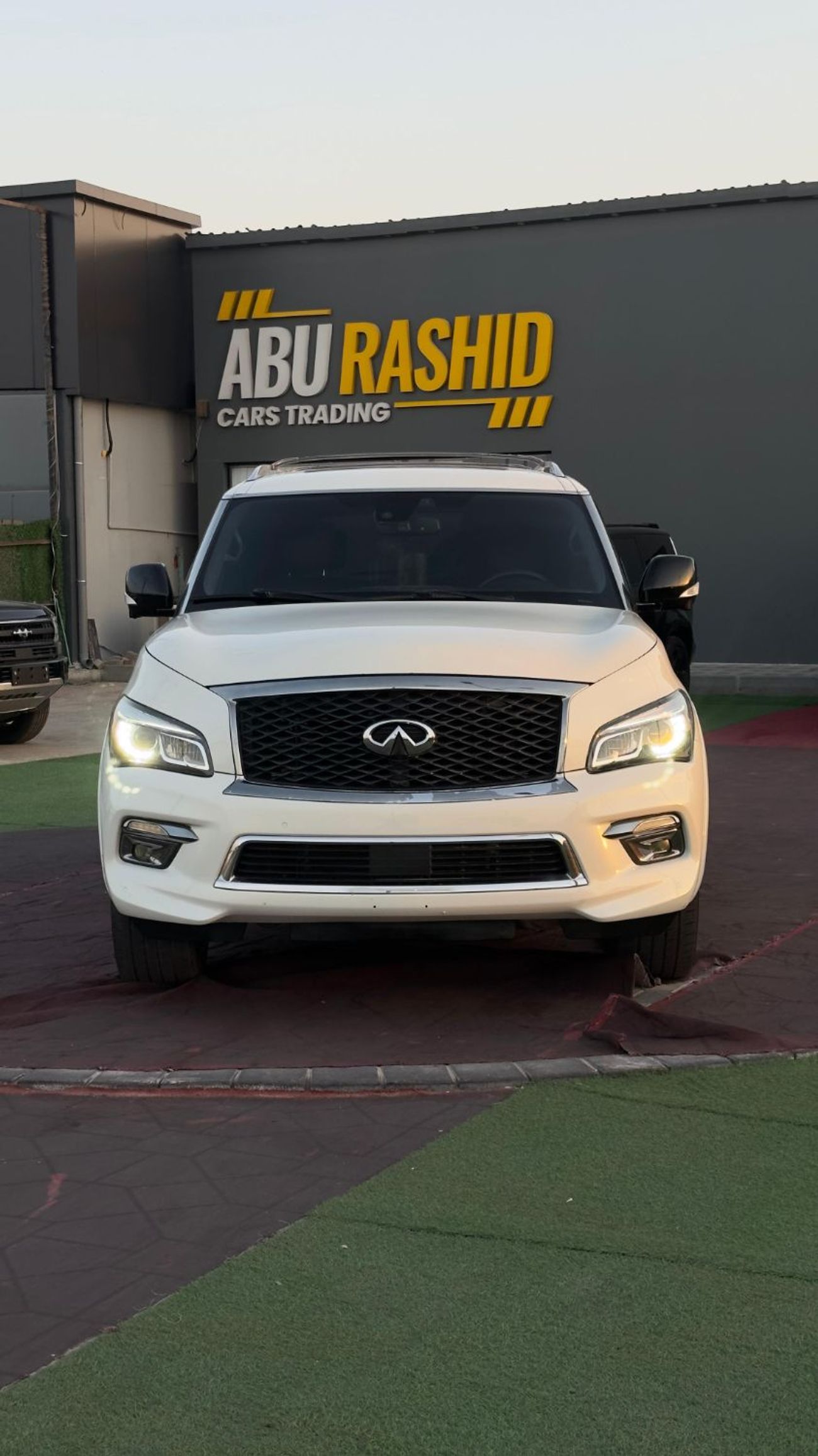 Infiniti QX80