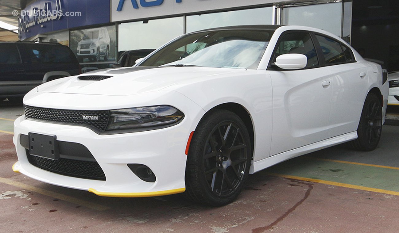 Dodge Charger Daytona RT RWD 5.7L V8 HEMI with 3 Yrs or 100K km Warranty