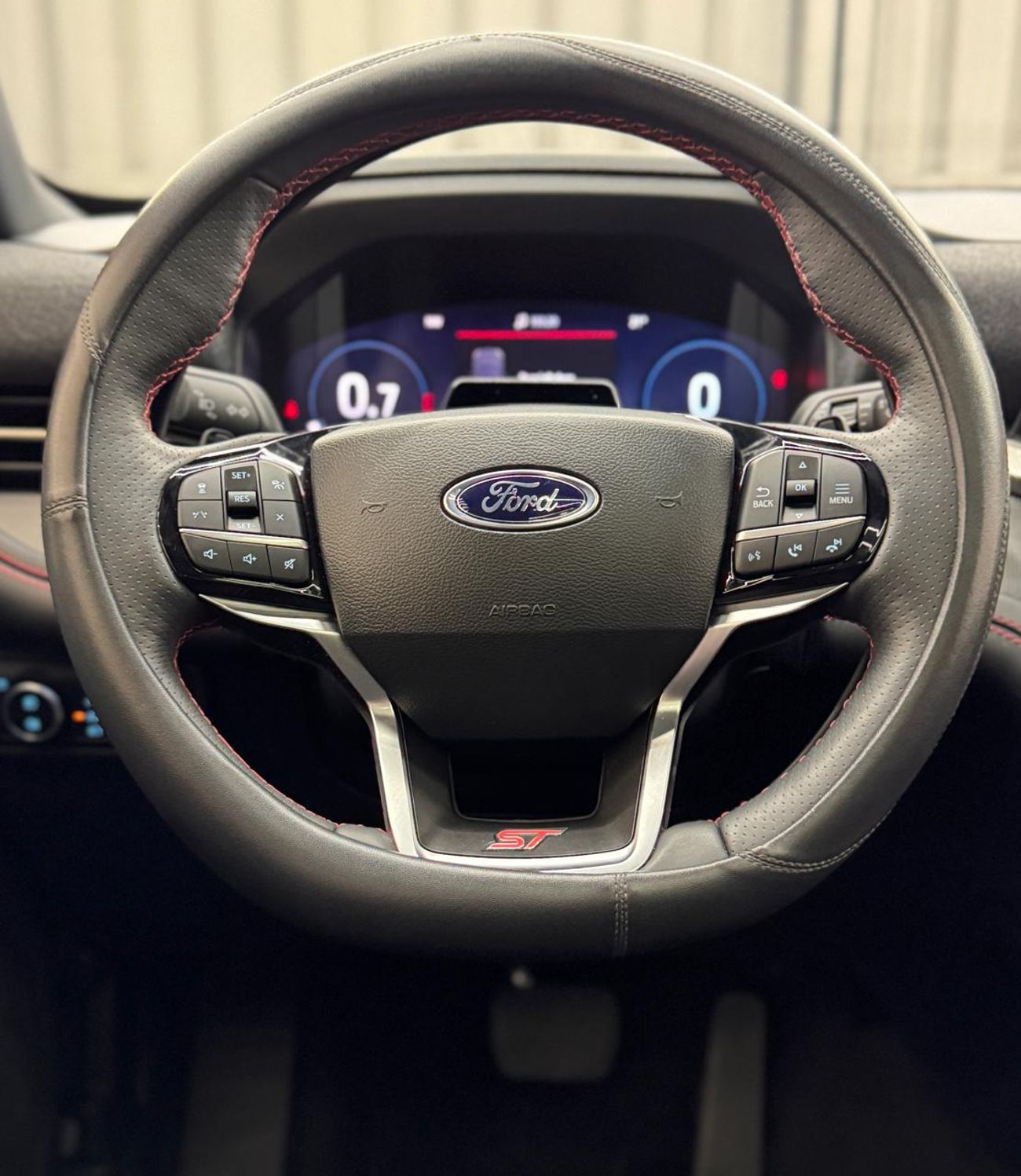 Ford Explorer ST 400A 3.0L 2025 Ford Explorer, Ford Warranty + Service Pack, Very Low Km, 7 Seater, Excellent Cond