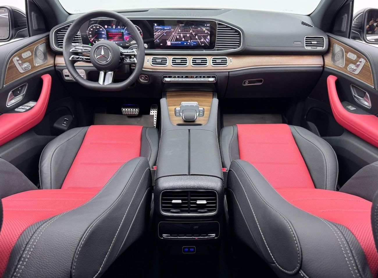 Mercedes-Benz GLE 450 Coupe 2025 Mercedes Benz GLE450 AMG 4MATIC Coupe, Mercedes Warranty, Full Option, Very Low Km, GCC