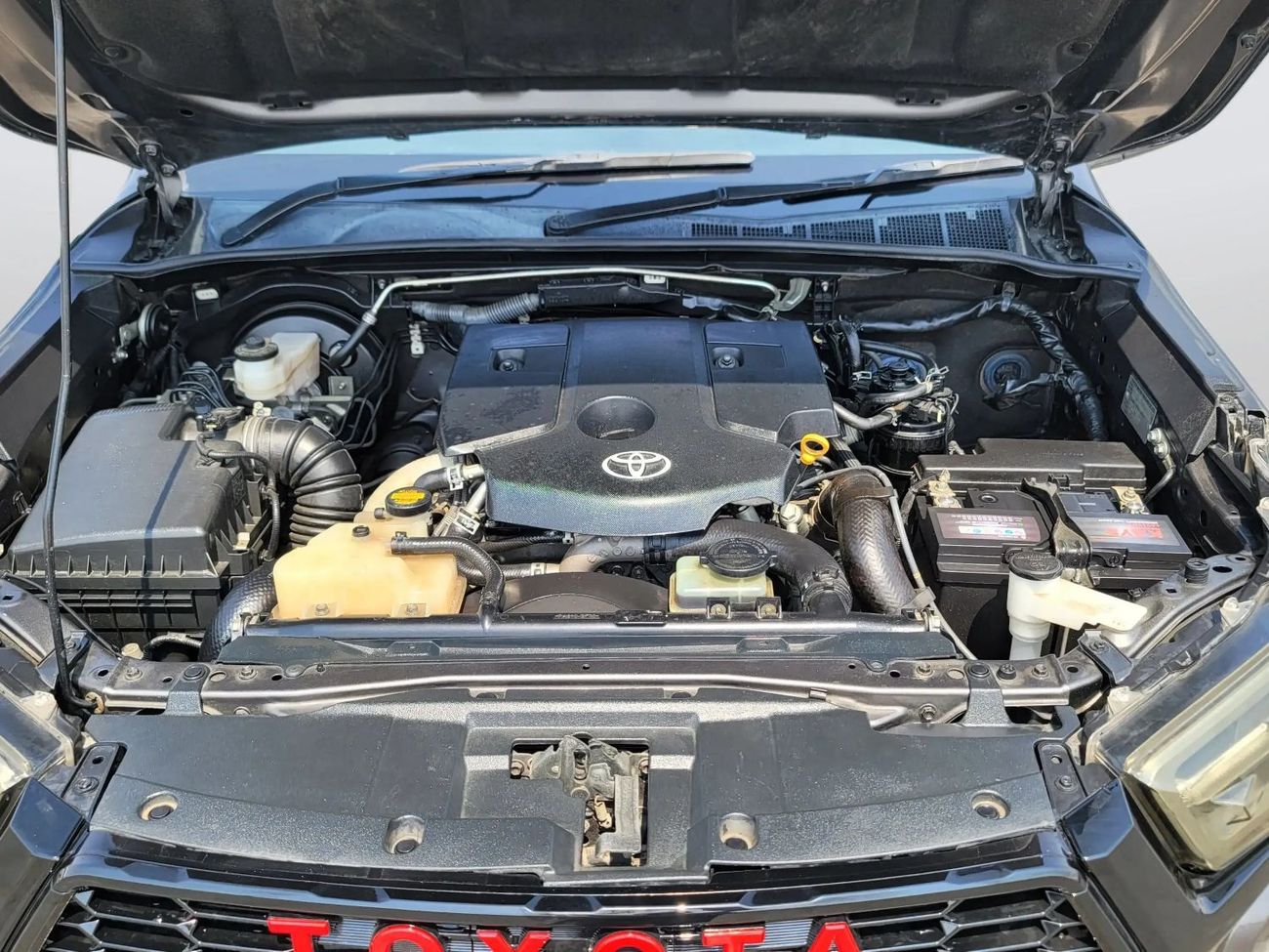 Toyota Hilux 4X4 Diesel 2.8L Right Hand Drive (RHD)