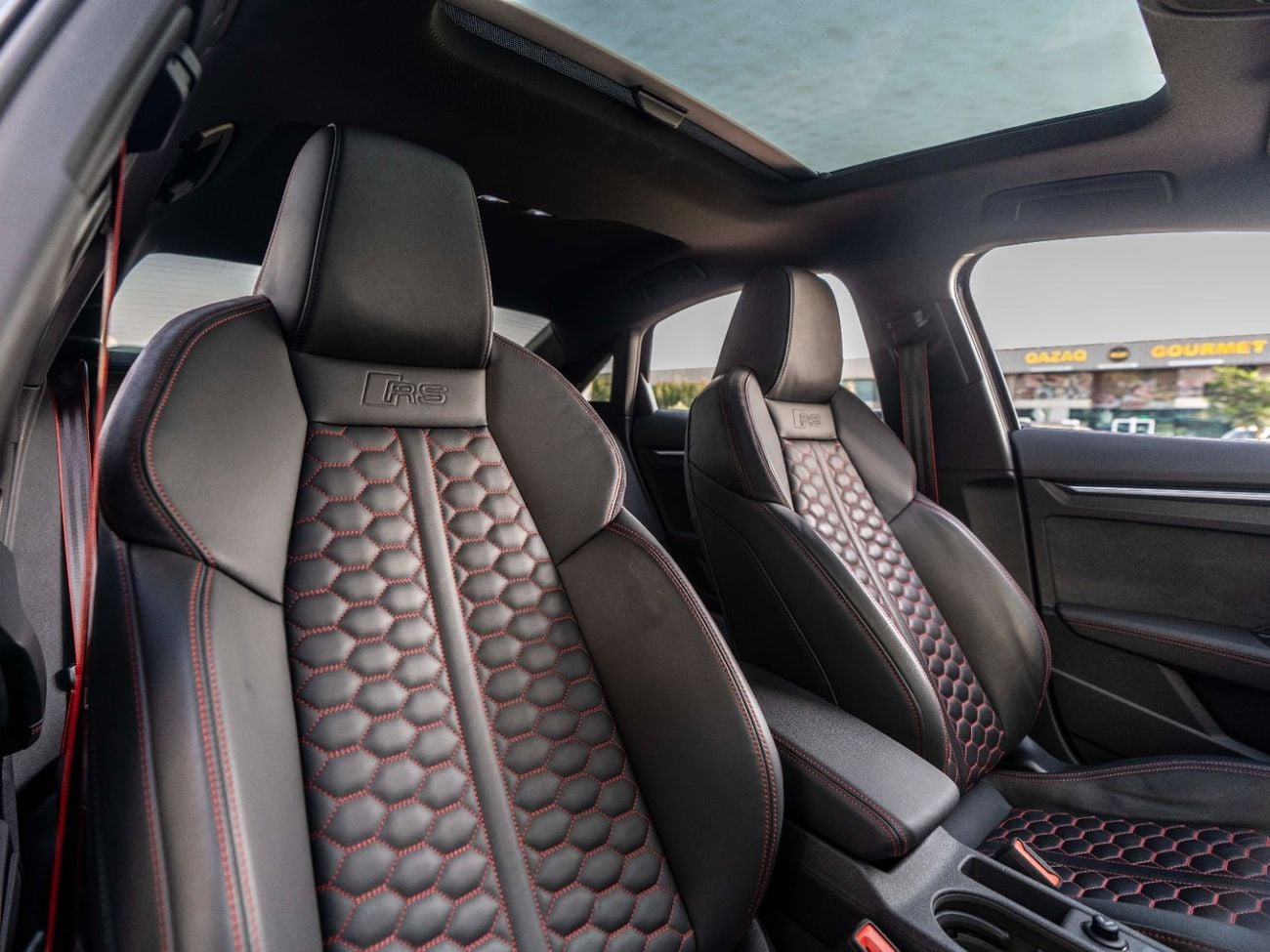 أودي RS3 TFSI quattro 2.5L Sedan