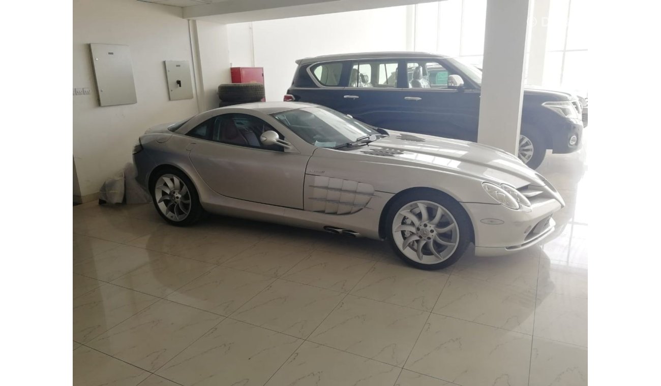 Mercedes-Benz SLR