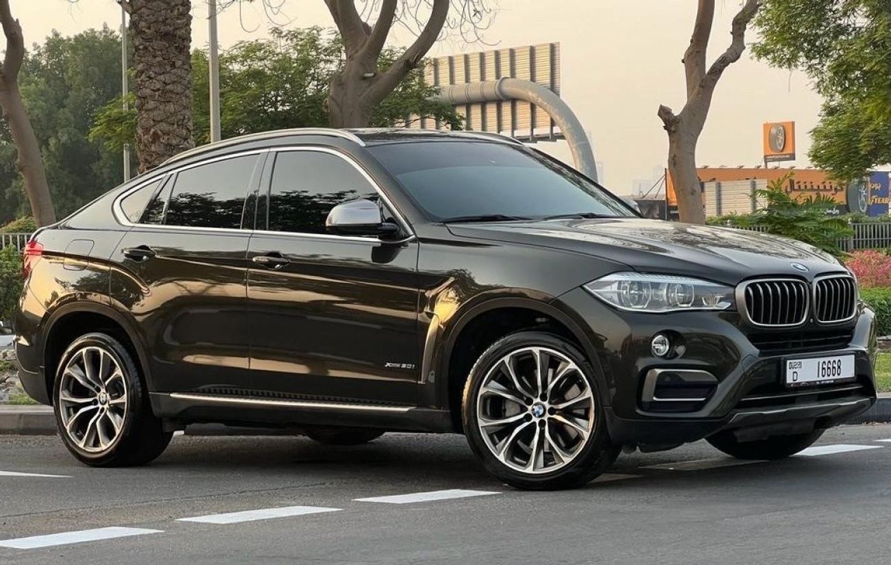 بي أم دبليو X6 50i لاكجري