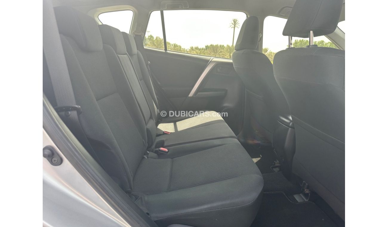 Toyota RAV4 EX MODEL 2016 GCC CAR PREFECT CONDITION INSIDE AND OUTSIDE LOW MILEAGE original paint
