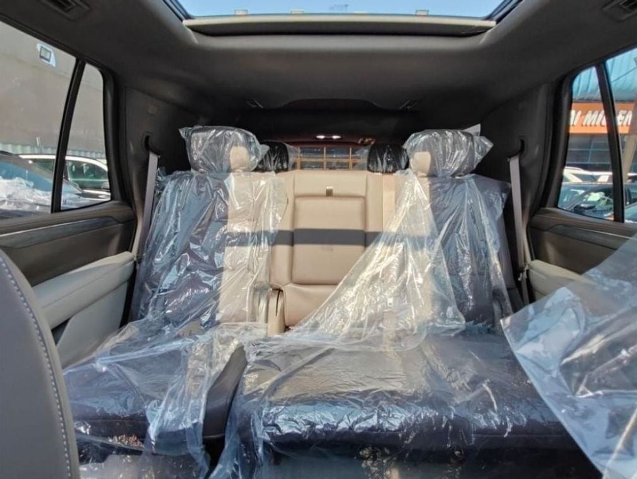 جي أم سي يوكون SLT 5.3 L Under Warranty 2024 GCC