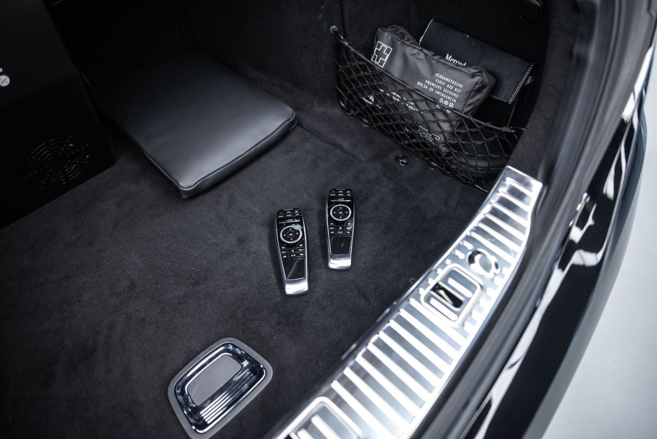Mercedes Benz S65 AMG Mercedes-AMG S 65 Sedan (Long Wheelbase) V12 BiTurbo AMG Final Edition