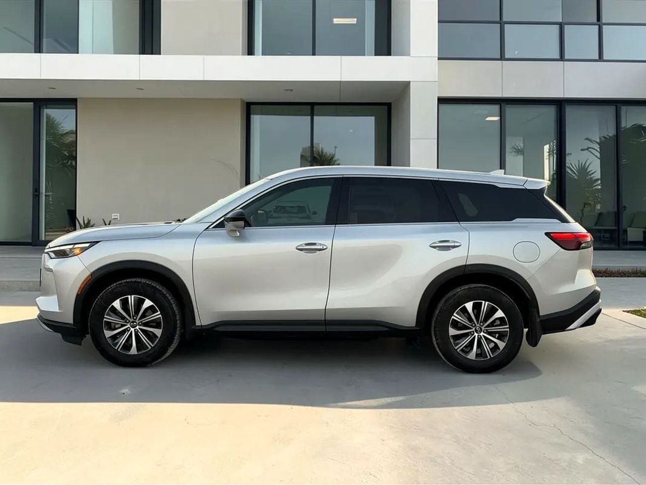 Infiniti QX60 LUXE  !! EID SALE !! 1 YEAR FREE WARRANTY !!  AED 1,600 P.M | 0% DOWN PAYMENT | INFINITI QX60 PURE |