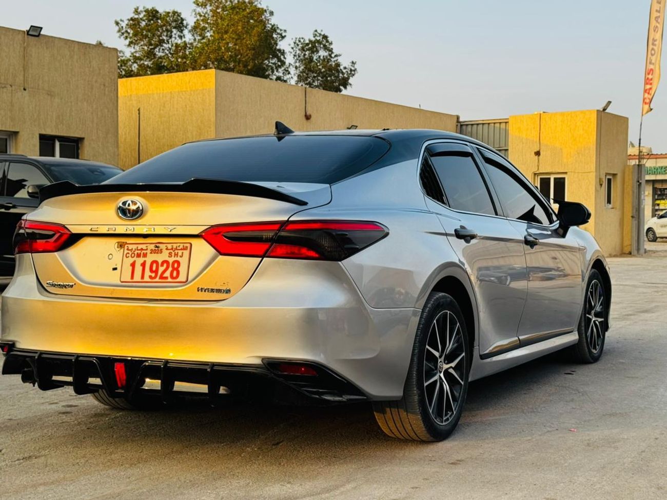 تويوتا كامري LE 2.5L (215 HP)