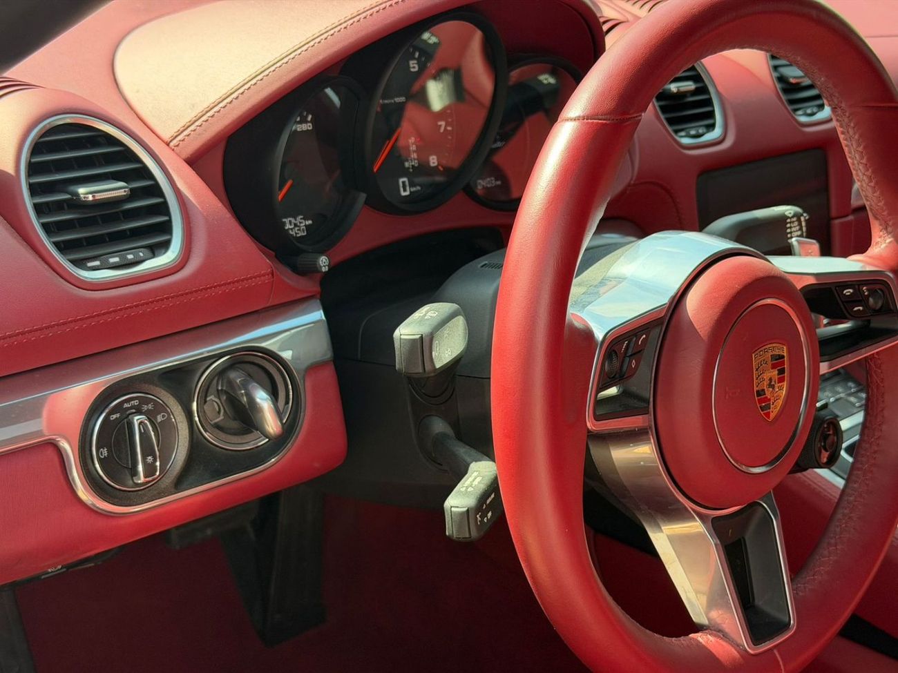 Porsche 718 Boxster Std 2.0L A/T