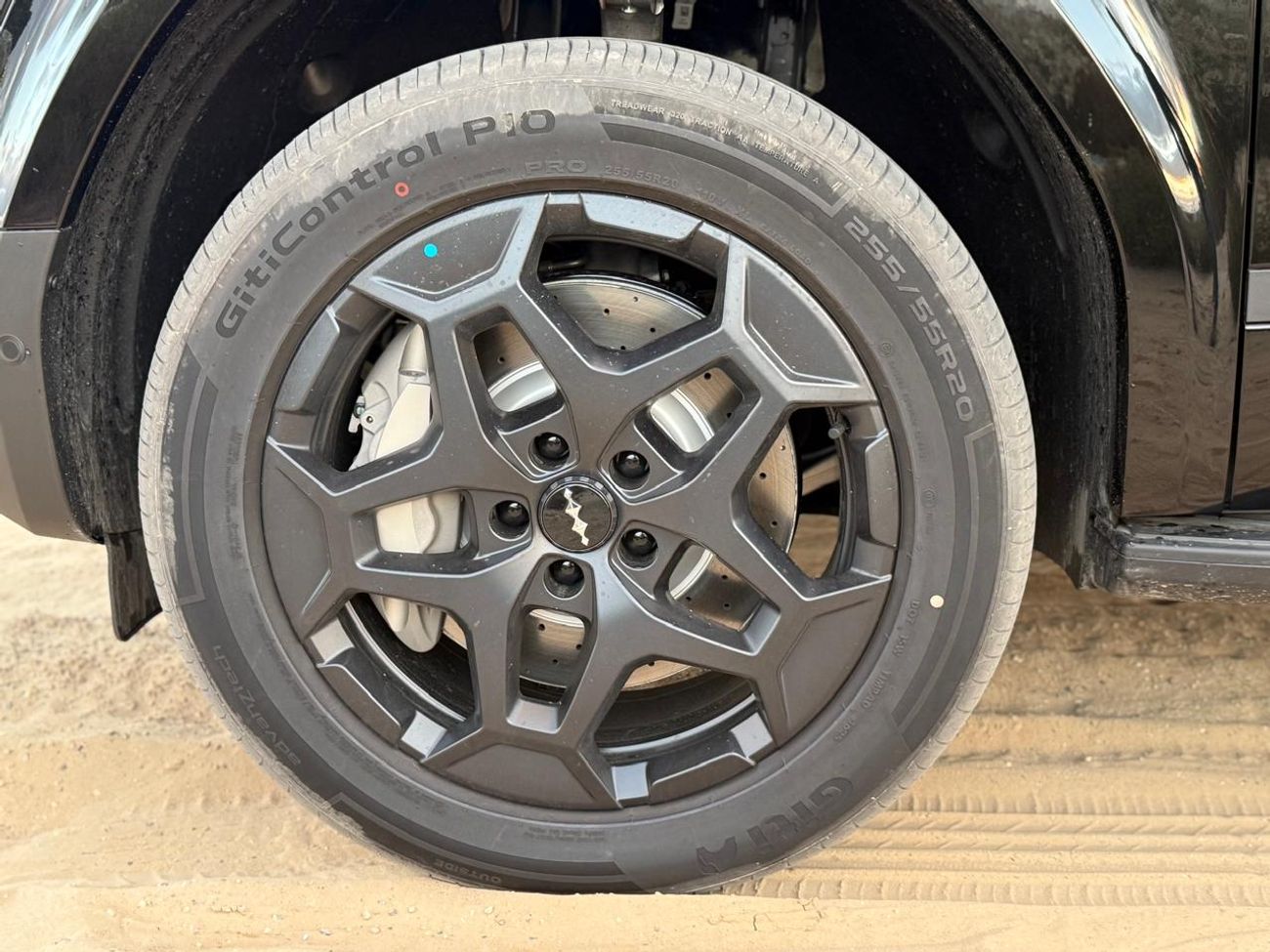 بي واي دي ليوبارد تيتانيوم 7 190KM RANGE 4WD ULTRA 1.5L PLUG-IN HYBRID