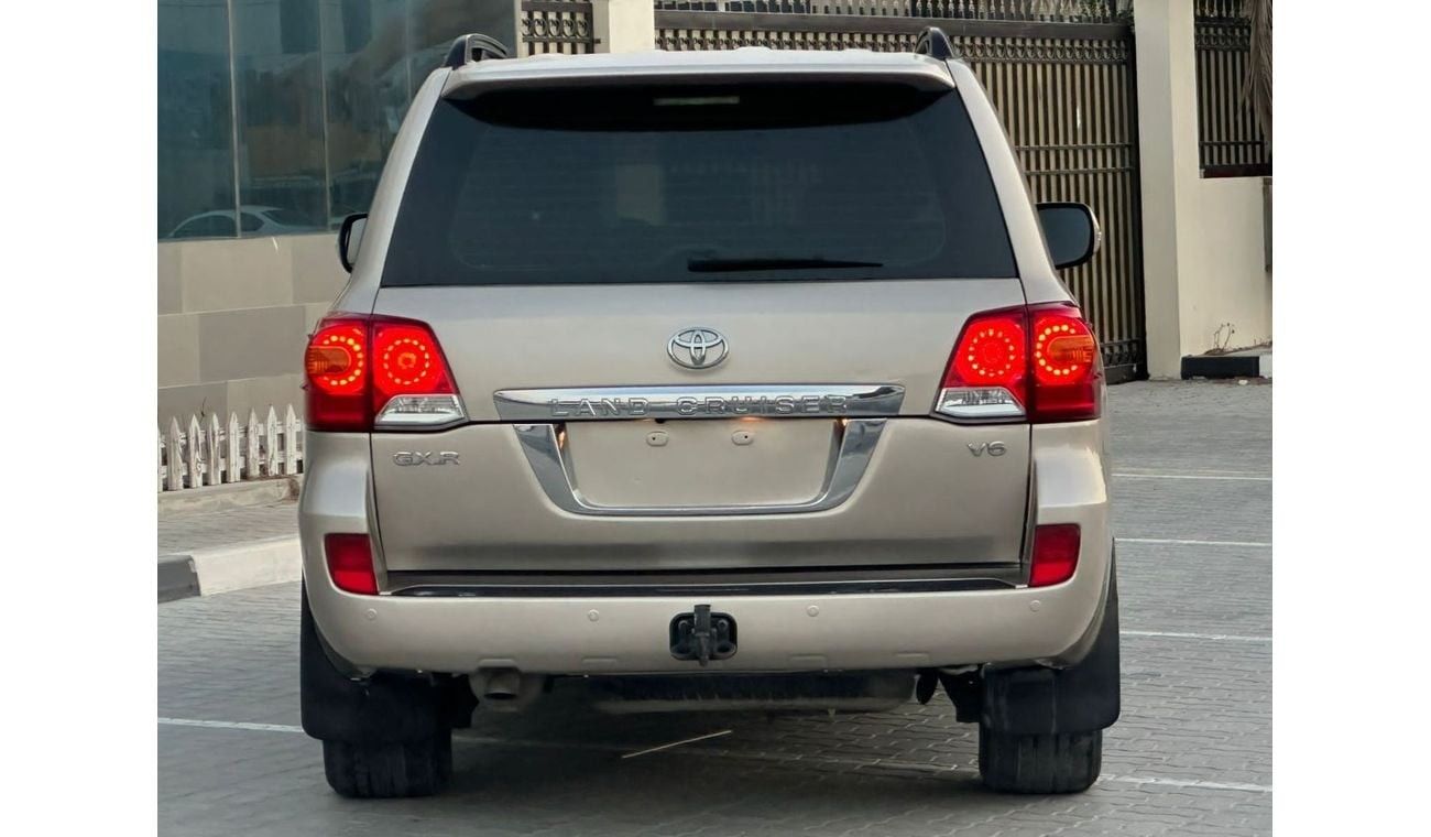 تويوتا لاند كروزر GXR 4.0L (271 HP) AWD