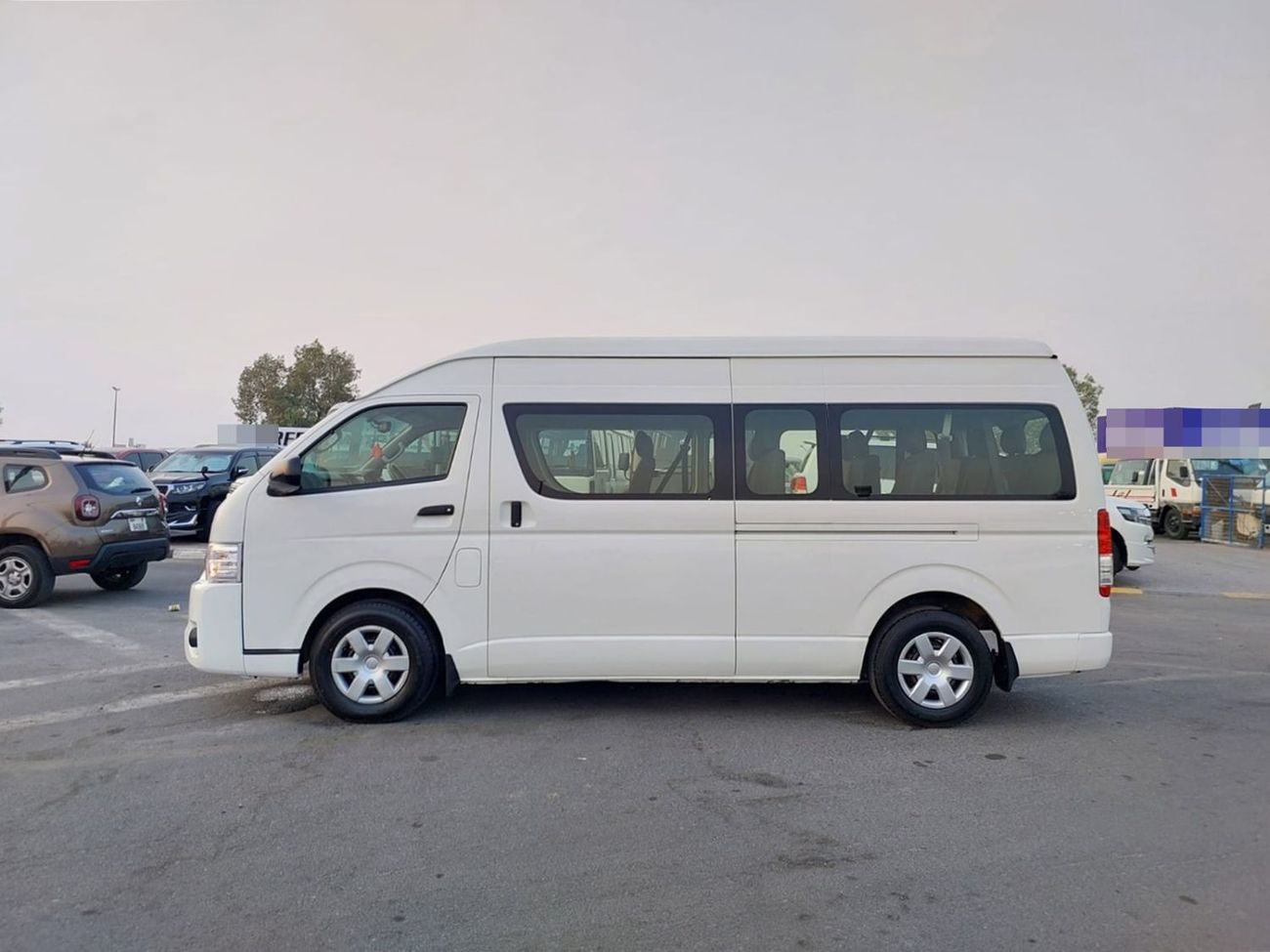 Toyota Hiace TOYOTA HIACE COMMUTER VAN RHD 2016 MODEL 3.0 L DIESEL AUTOMATIC(PM28060)
