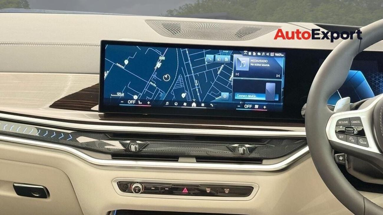 BMW X5 BMW X5 50e in RIGHT HAND DRIVE