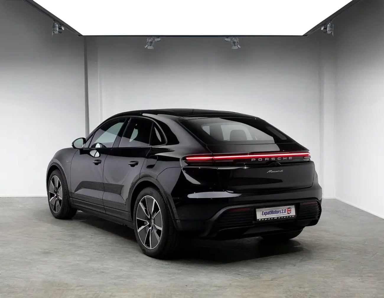 Porsche Macan 4 BEV Unlimited Kms Warranty • Low Mileage • GCC Spec