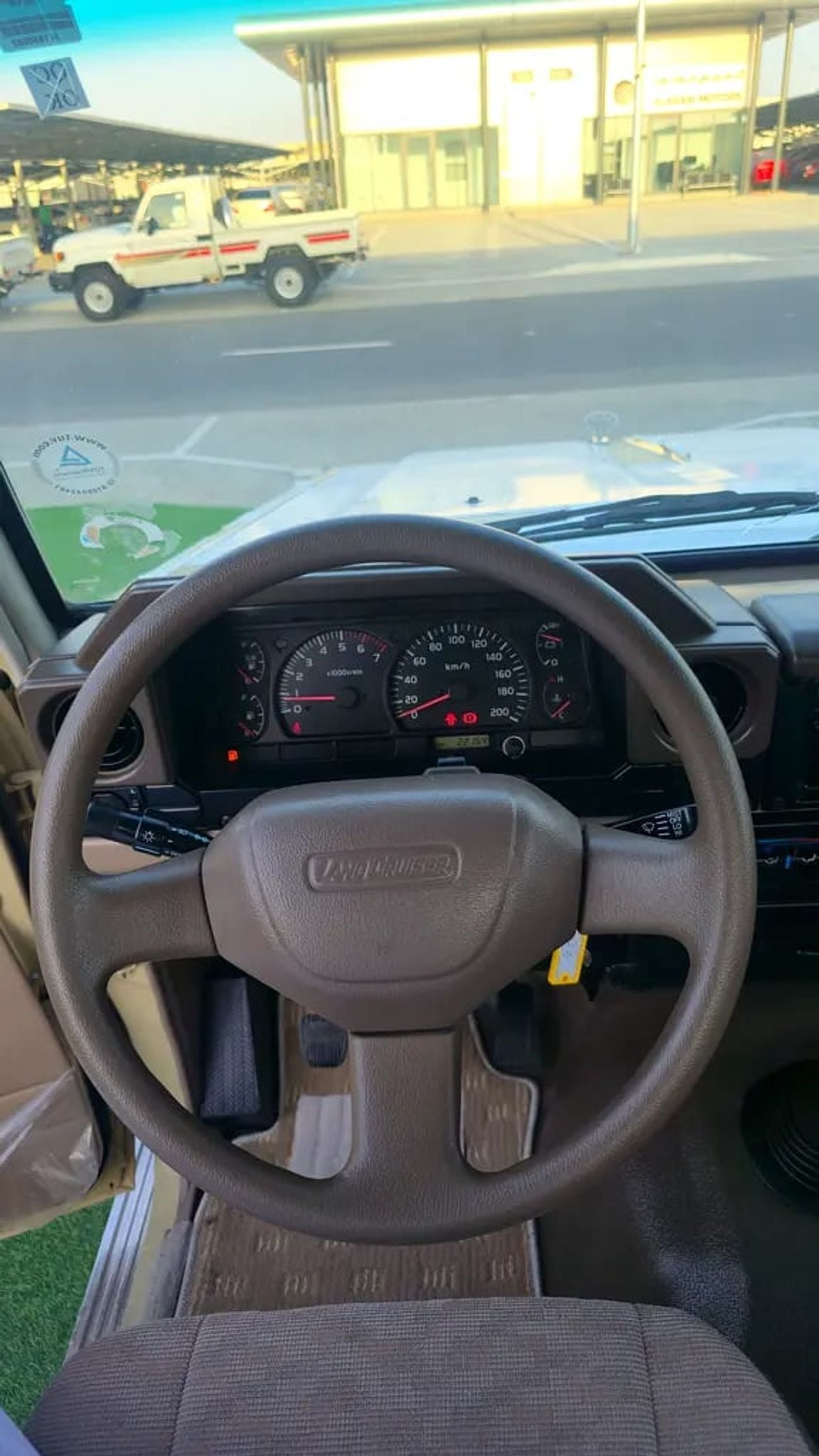Toyota Land Cruiser 70 LC79 LX - GCC Specs - Reliable Workhorse