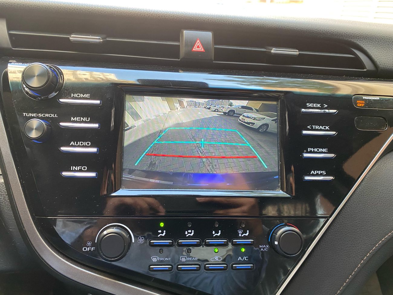 تويوتا كامري Luxury Edition