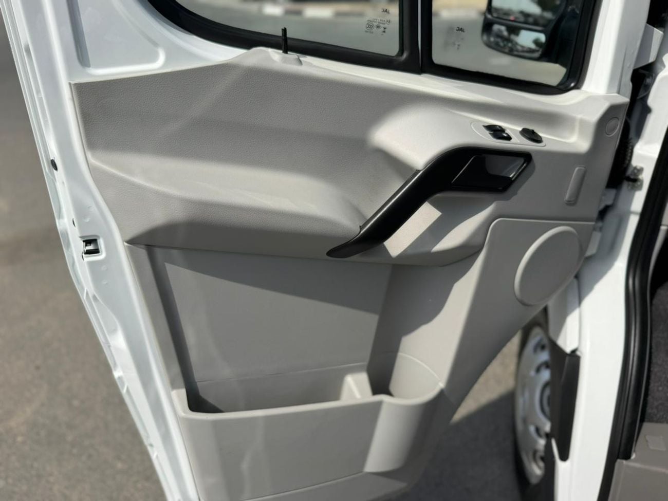 JAC Sunray 2.8L DIESEL 16 SEATS 2026 MODEL