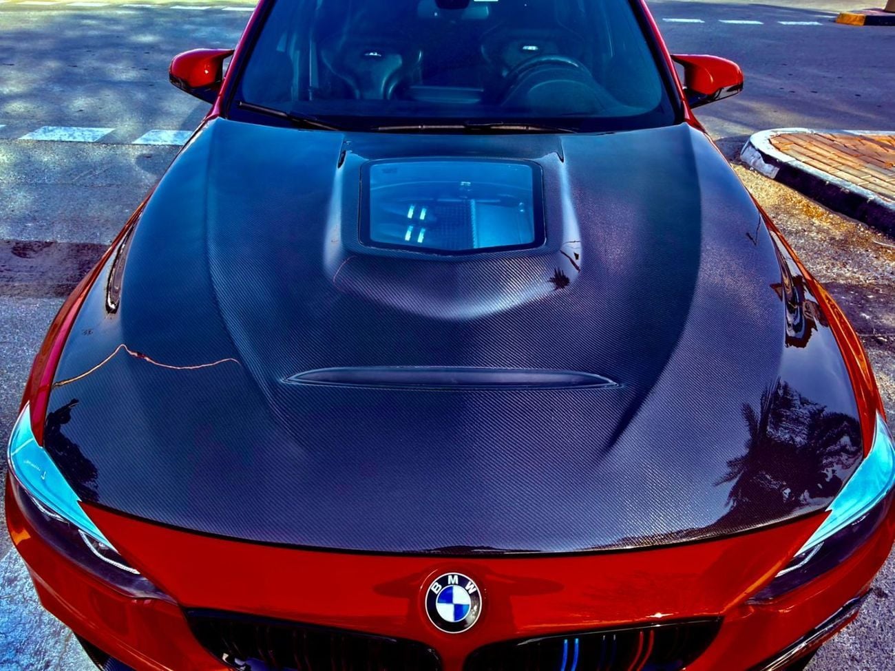 BMW M3 Competition 3.0L BMW M3 COMPETITION 2018 CARBON FIBER PACKAGE LIMITED EDITION IN PERFECT CONDITON