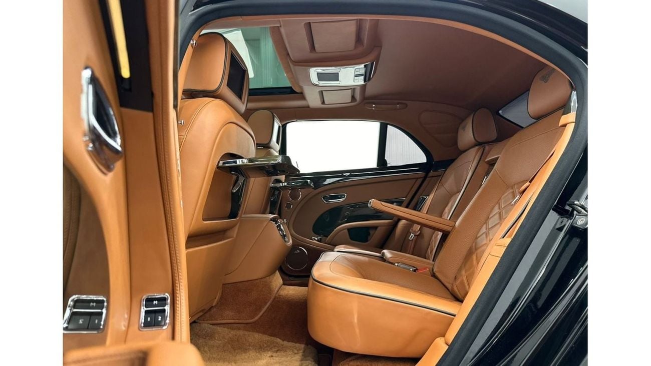 بنتلي مولسان 2016 Bentley Mulsanne Speed, Full Service History, Low Kms, Excellent Condition, GCC