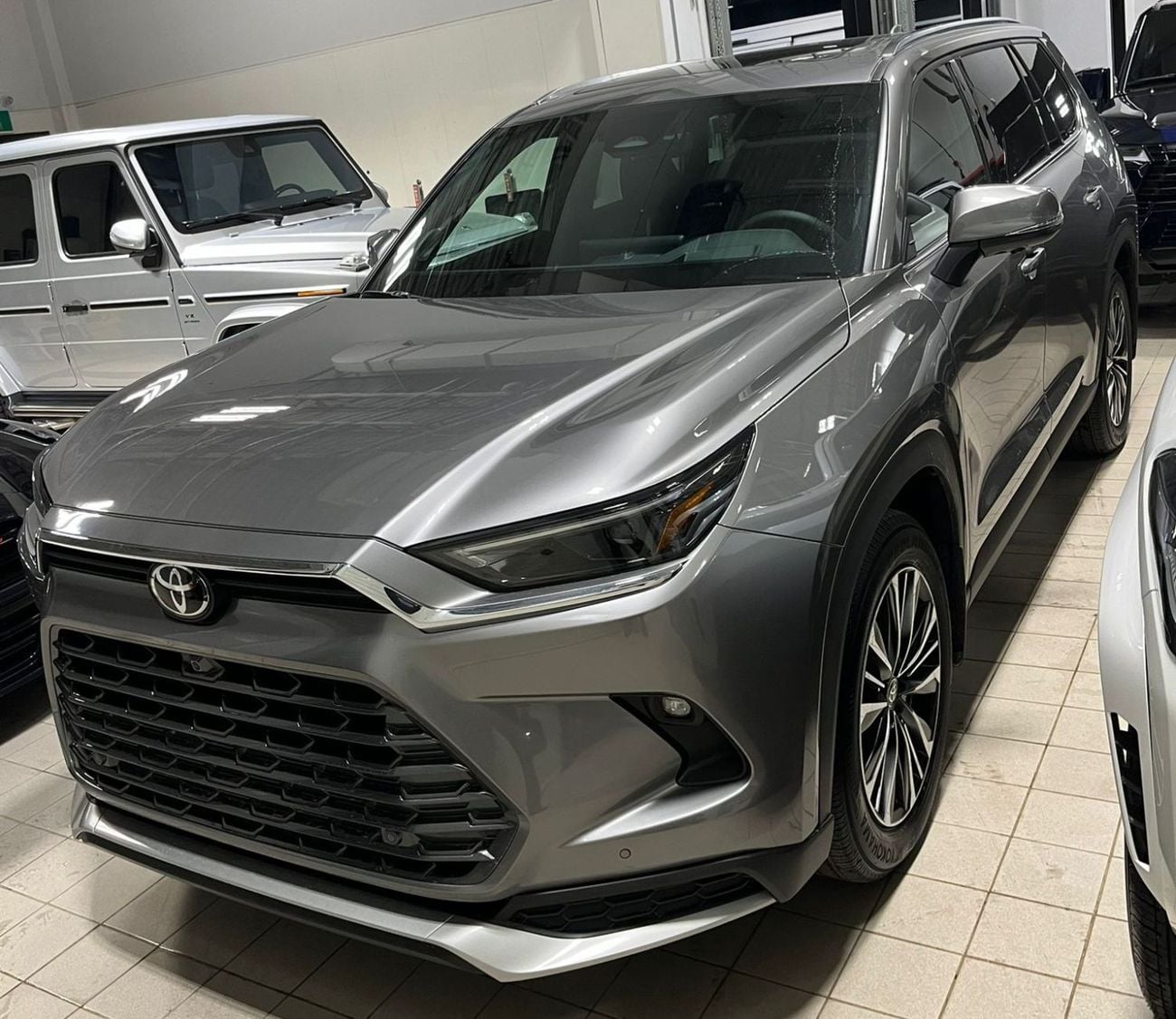 Toyota Grand Highlander Platinum Hybrid Max