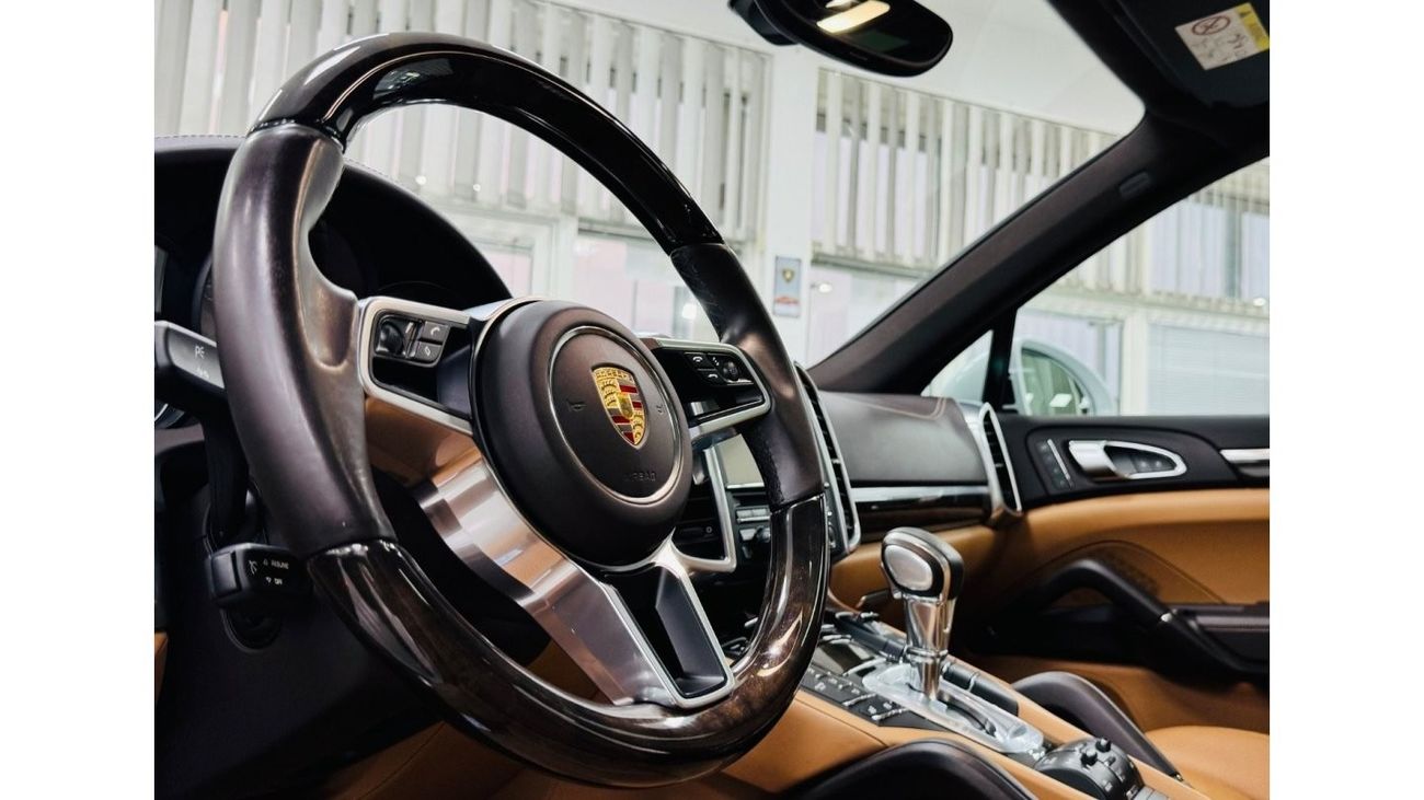 Porsche Cayenne GCC .. S .. V6 .. FSH .. Perfect Condition .. Top Range