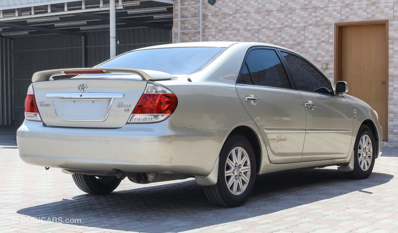 Toyota Camry Grande V6