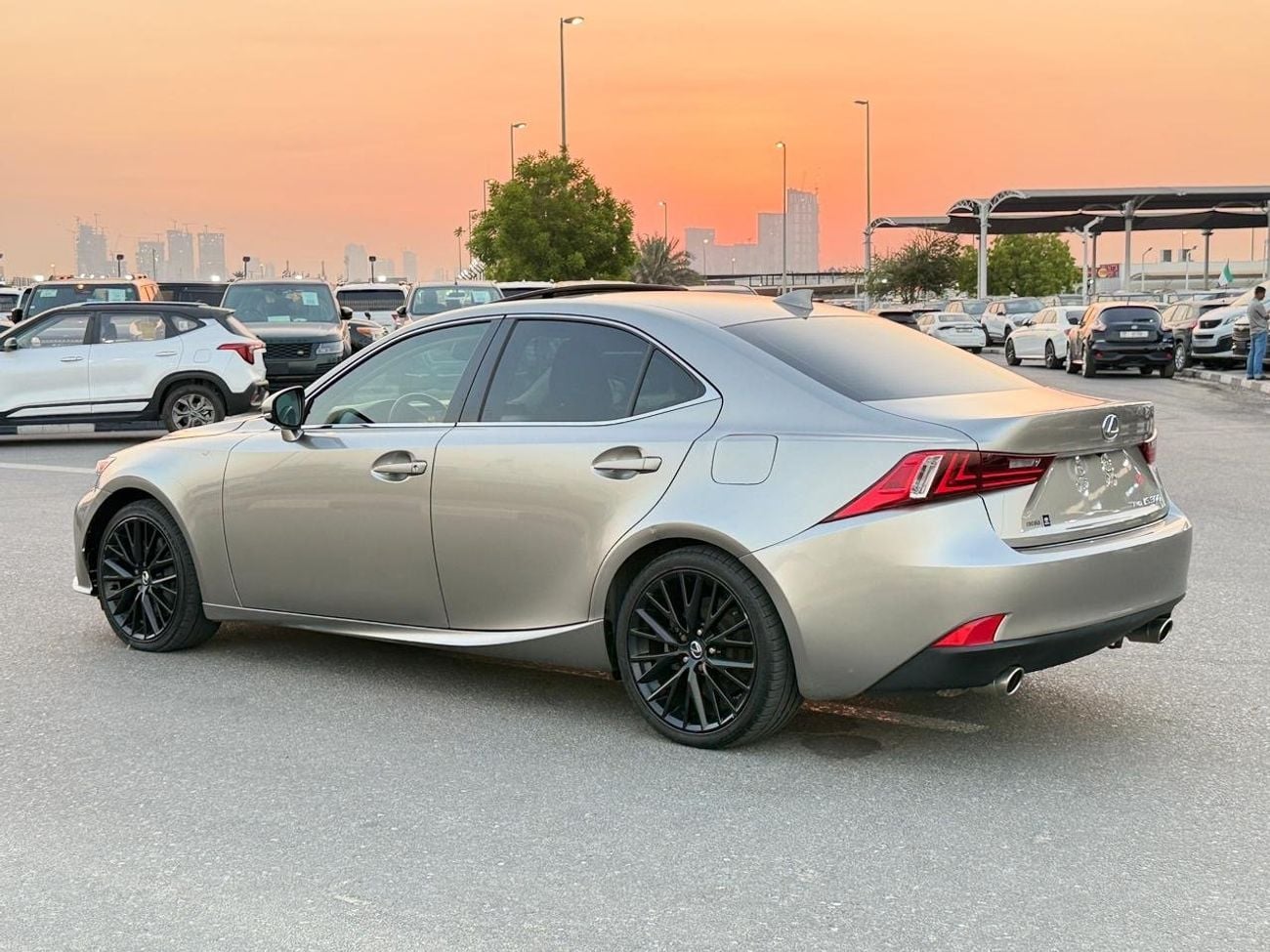Lexus IS300 AWD (NON GCC) AWD