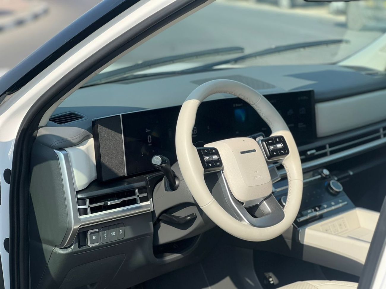 هيونداي سانتا في 2025 Hyundai Santa Fe New Shape 2.5L V4 - SEL Premium - Leather seat - Auto Trunk - 7 Seater - 12000