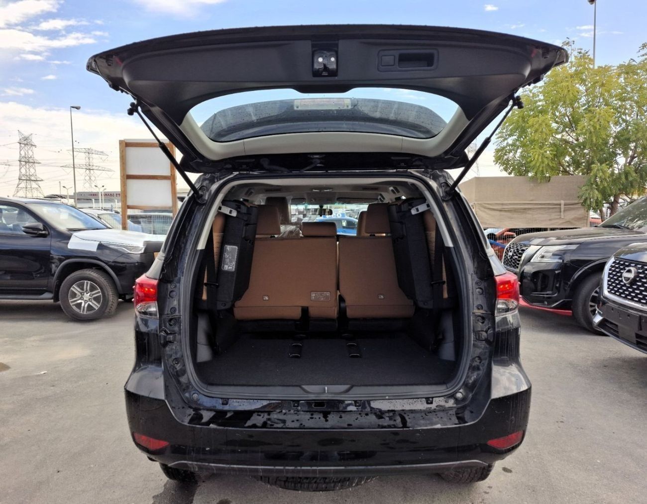 تويوتا فورتونر 2.7L EXR 2025 Black Petrol (Export Only)