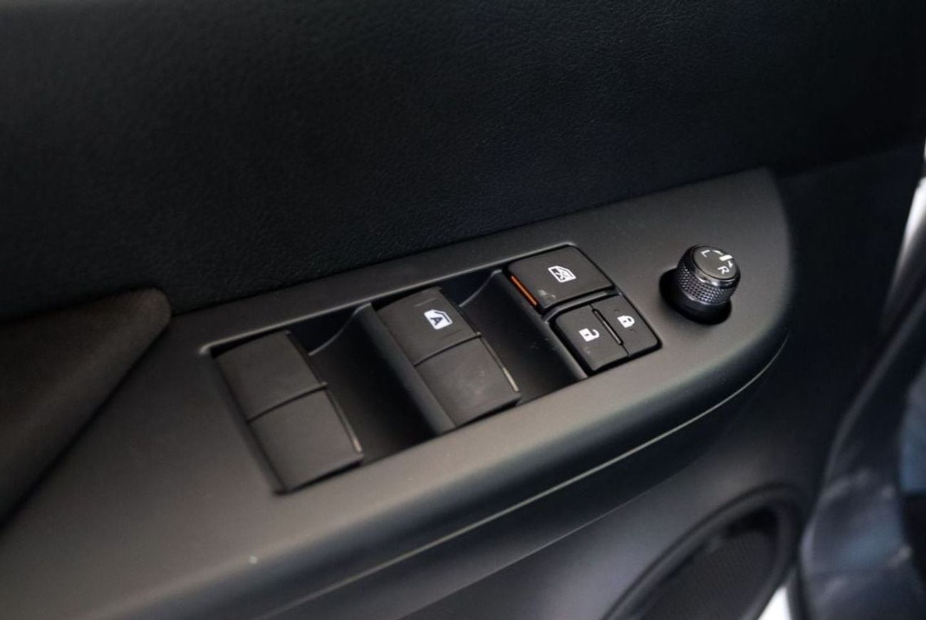 Toyota Hilux 2025 HILUX 2.4 DIESEL 4X4 AUTOMATIC PWR WINDOWS **التصدير فقط خارج الخليج**EXPORT ONLY**