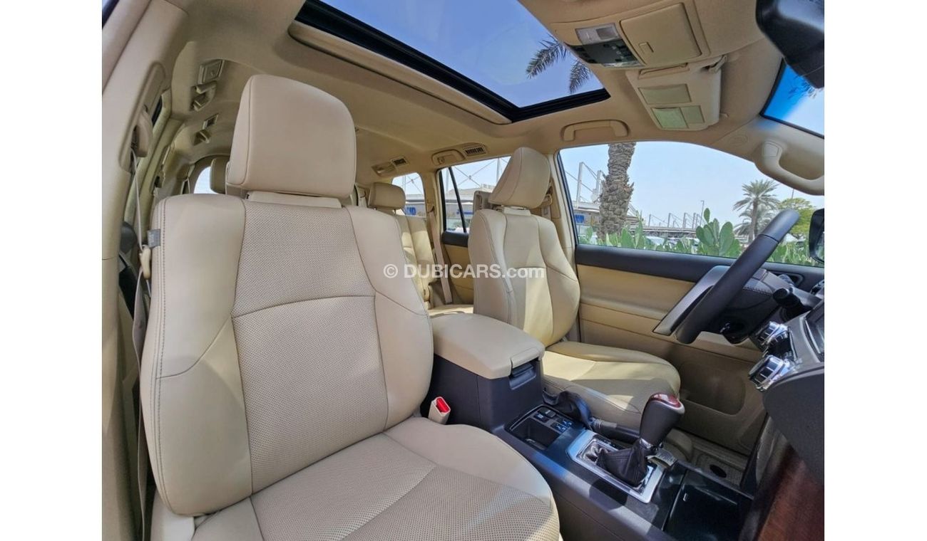 Toyota Prado TOYOTA PRADO VXR 4.0 2017 GCC SINGLE OWNER IN MINT CONDITION