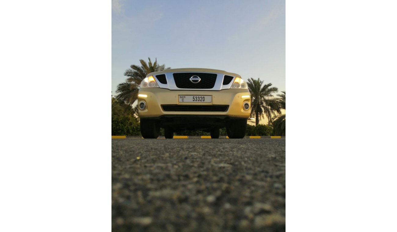 نيسان باترول Nissan Patrol 2010 The big engine is in very good condition