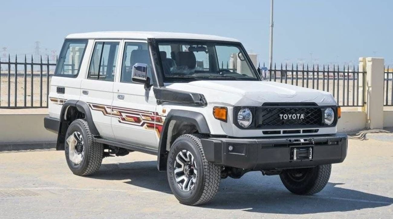 Toyota Land Cruiser 70 TOYOTA LC76 HARD TOP 5door 4.0L PETROL AT MY2025