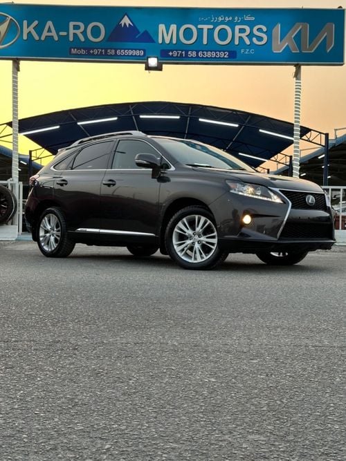 Lexus RX450hL Lexus RX 450 hybrid with 3.5 engine in excellent condition full floor Nice in a beautiful color.