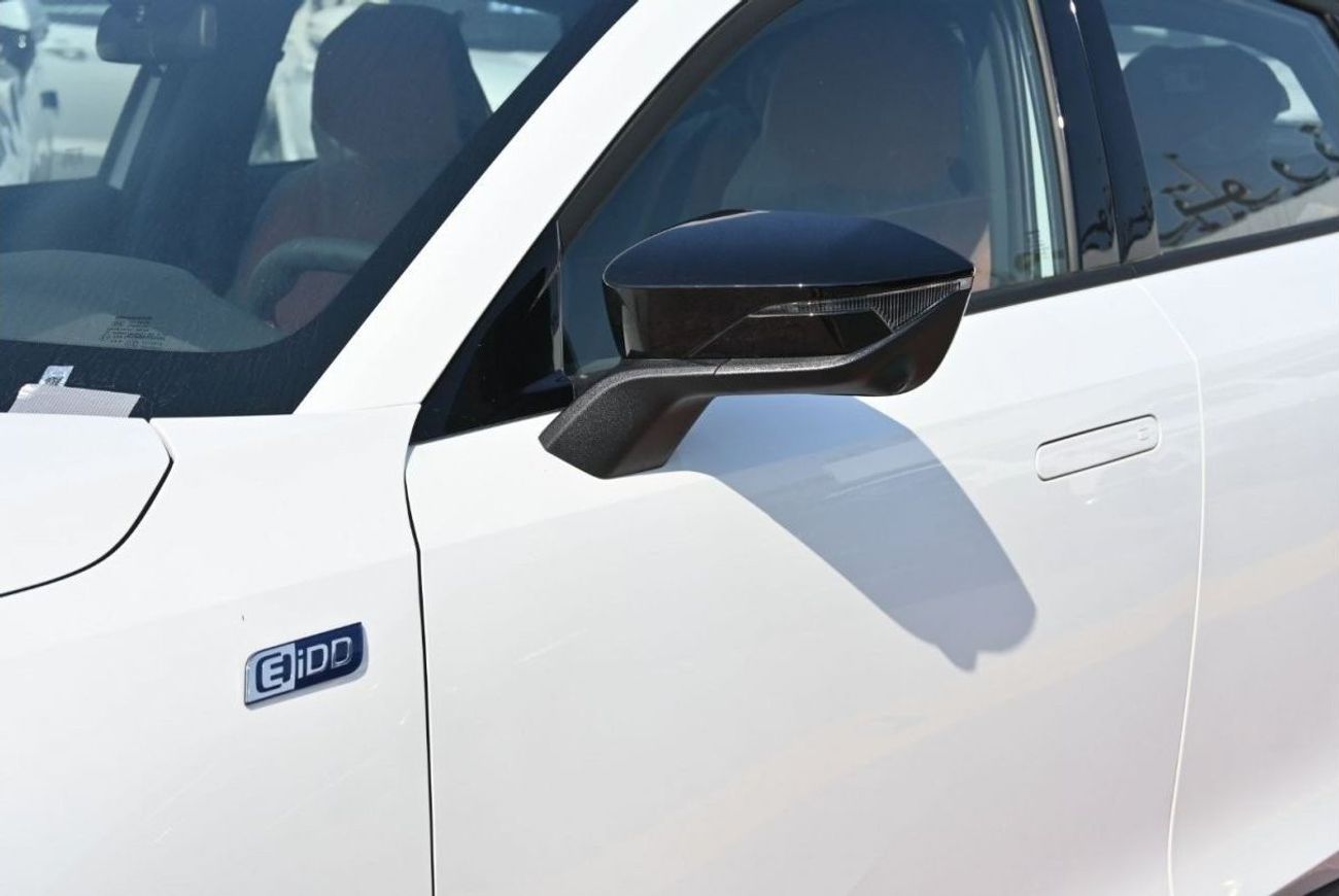 Changan Uni V Changan Uni-V 1.5L Turbo PHEV (Plug-In Hybrid) White Model 2023