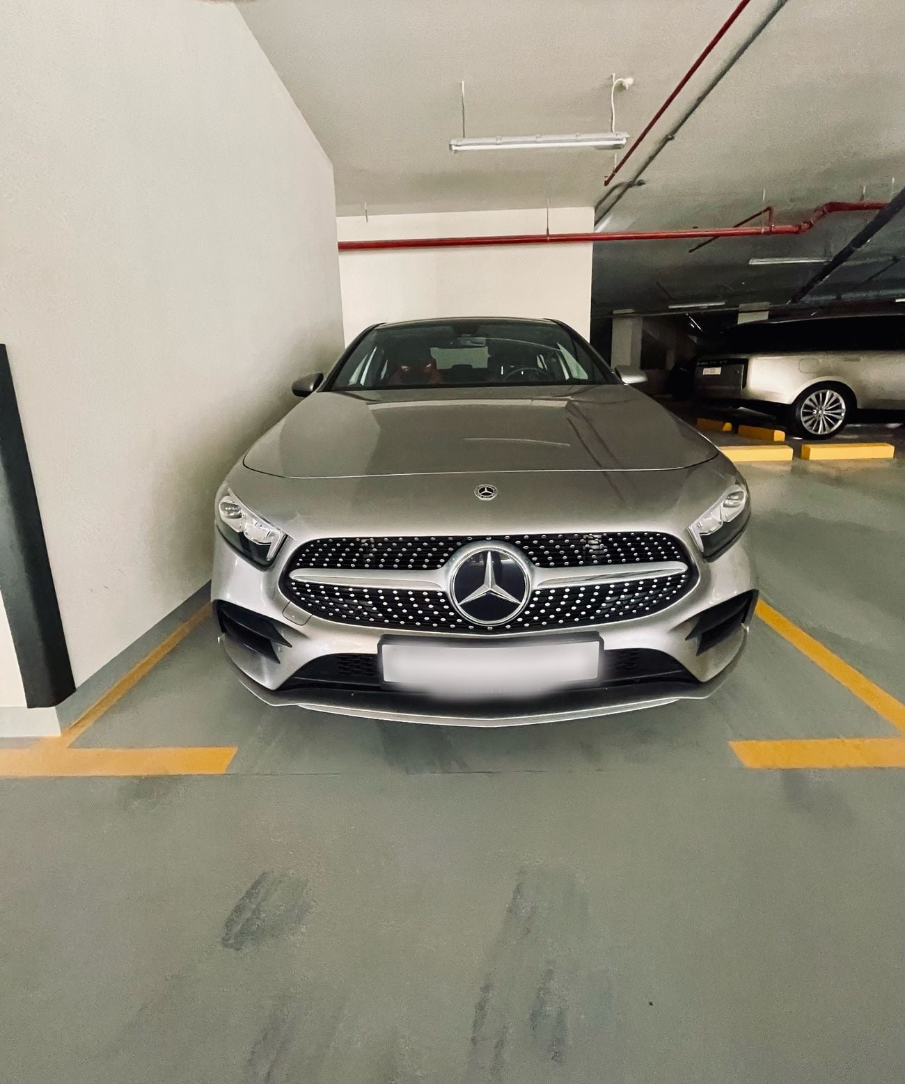 مرسيدس بنز A 200 AMG