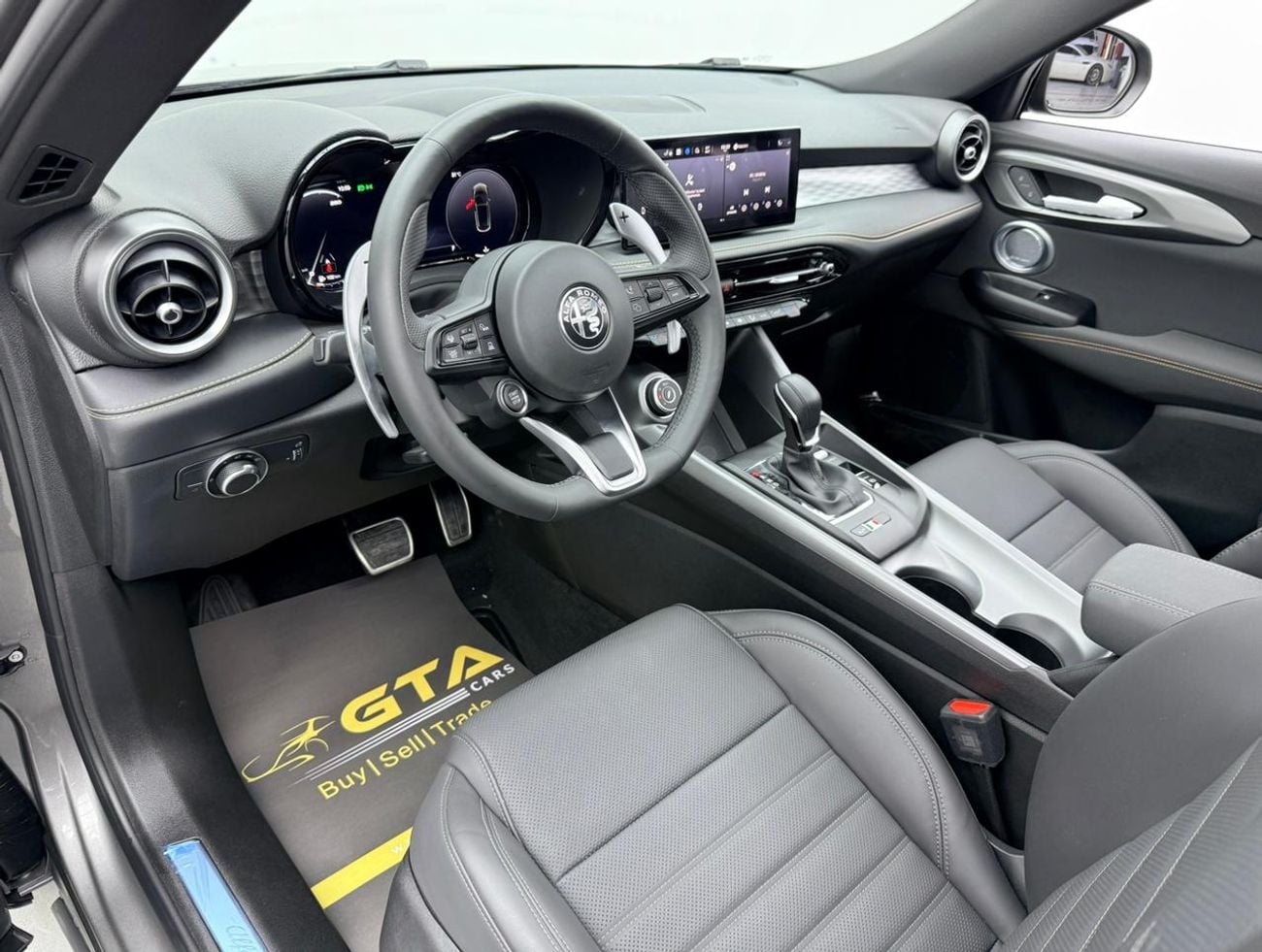 ألفا روميو تونالي 2025 Alfa Romeo Tonale Veloce, 5 Years Alfa Warranty + Service Pack, Delivery Kms, Fully Loaded, GCC