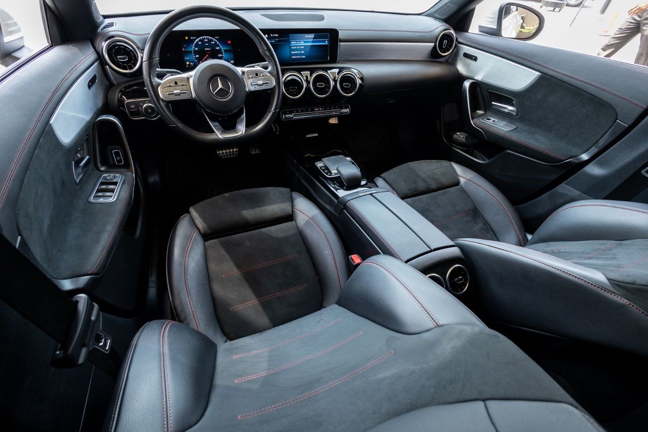 Mercedes-Benz CLA 180