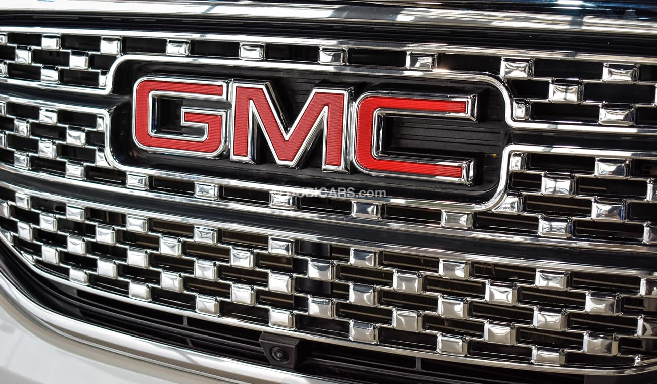 GMC Acadia AWD DENALI